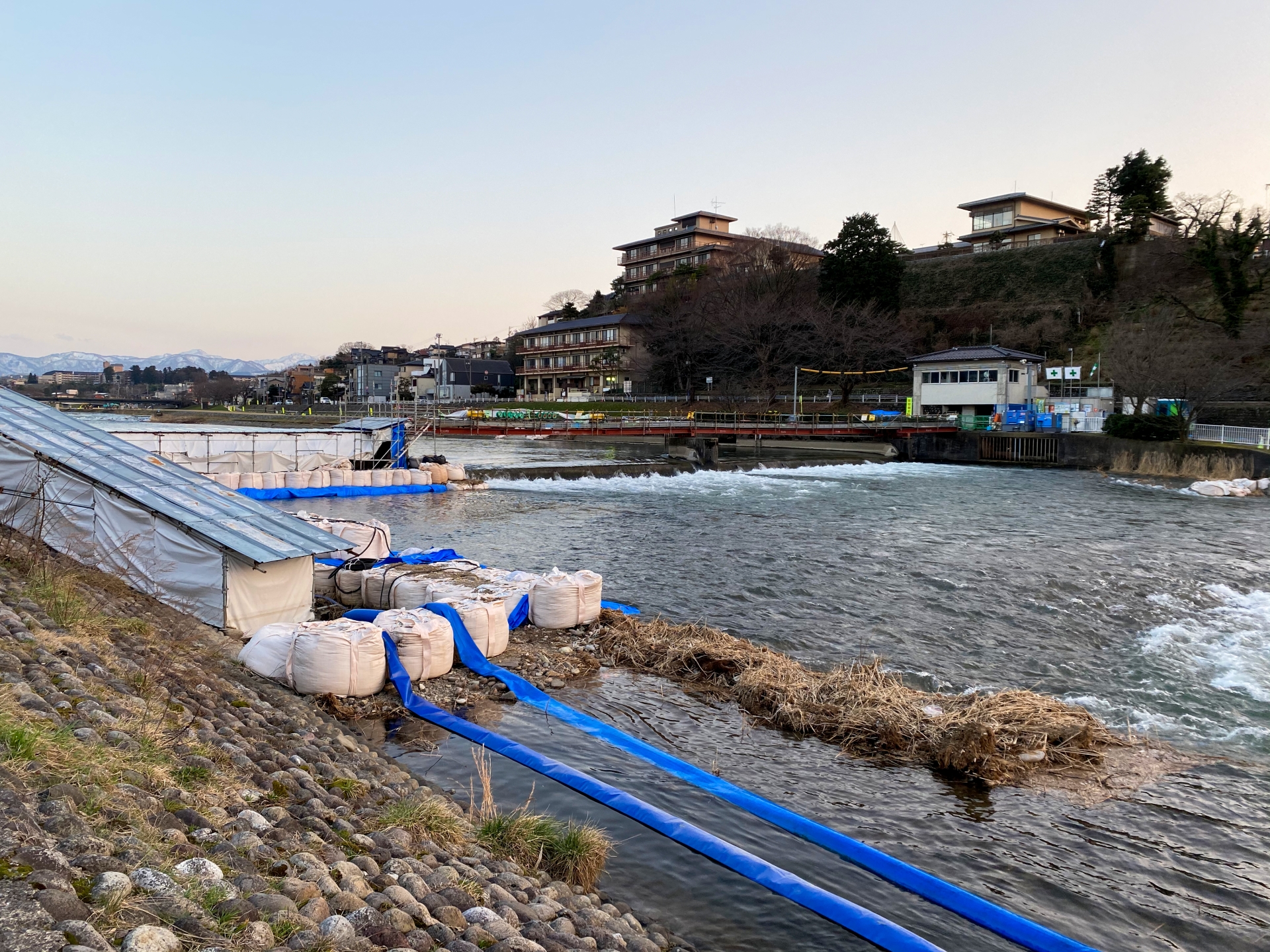 あなたの未来を築く、安定の土木求人！